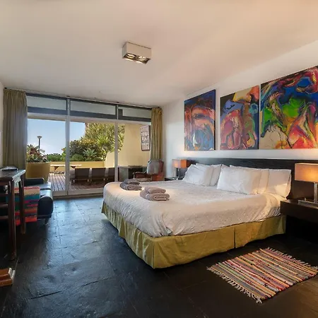 Atlantic Garden Sunset Apartment